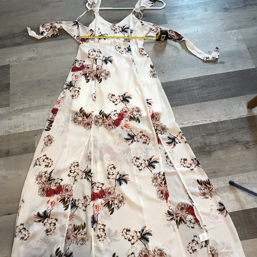 ENTRO Floral Maxi Dress w/front slits & open back S